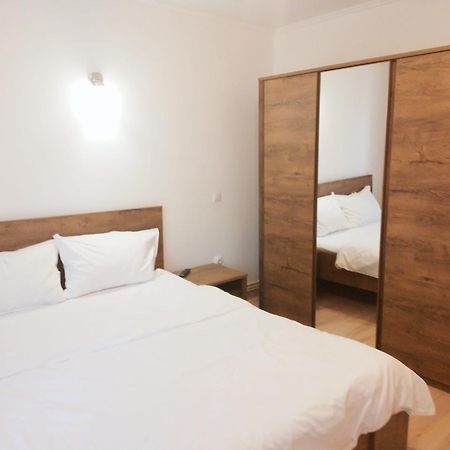 Gold Apartments Baia Mare Buitenkant foto